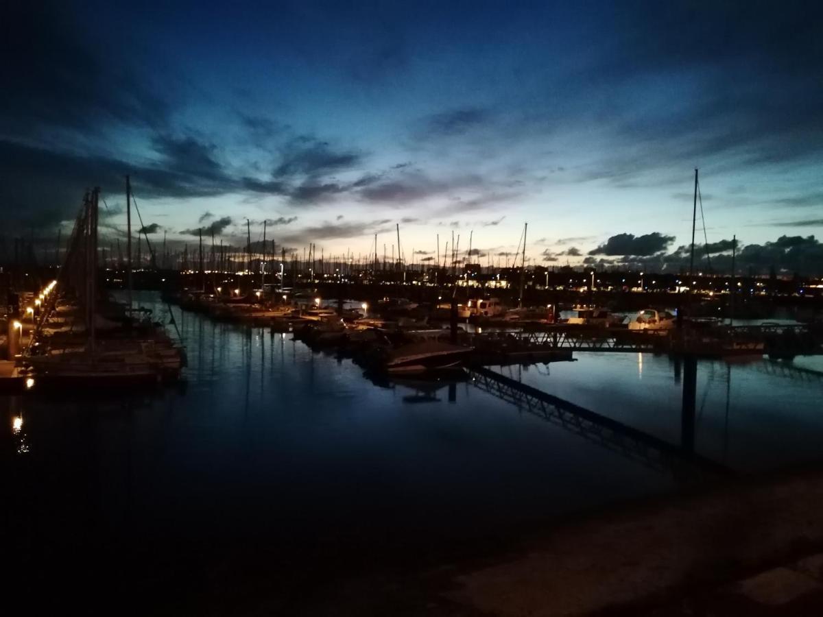 Sejour Insolite Sur Un Yacht. Bateau Hotel A Quai. La Rochelle  Luaran gambar