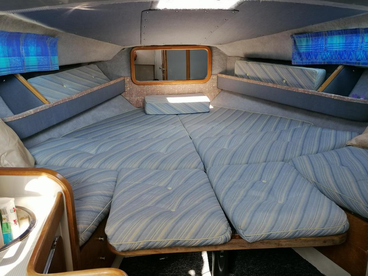 Sejour Insolite Sur Un Yacht. Bateau Hotel A Quai. La Rochelle  Luaran gambar