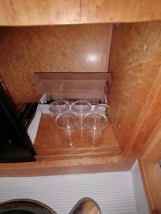 Sejour Insolite Sur Un Yacht. Bateau Hotel A Quai. La Rochelle  Luaran gambar