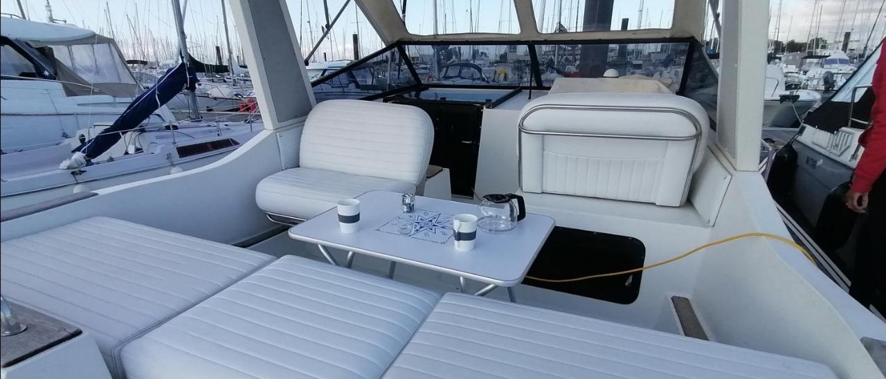 Sejour Insolite Sur Un Yacht. Bateau Hotel A Quai. La Rochelle  Luaran gambar